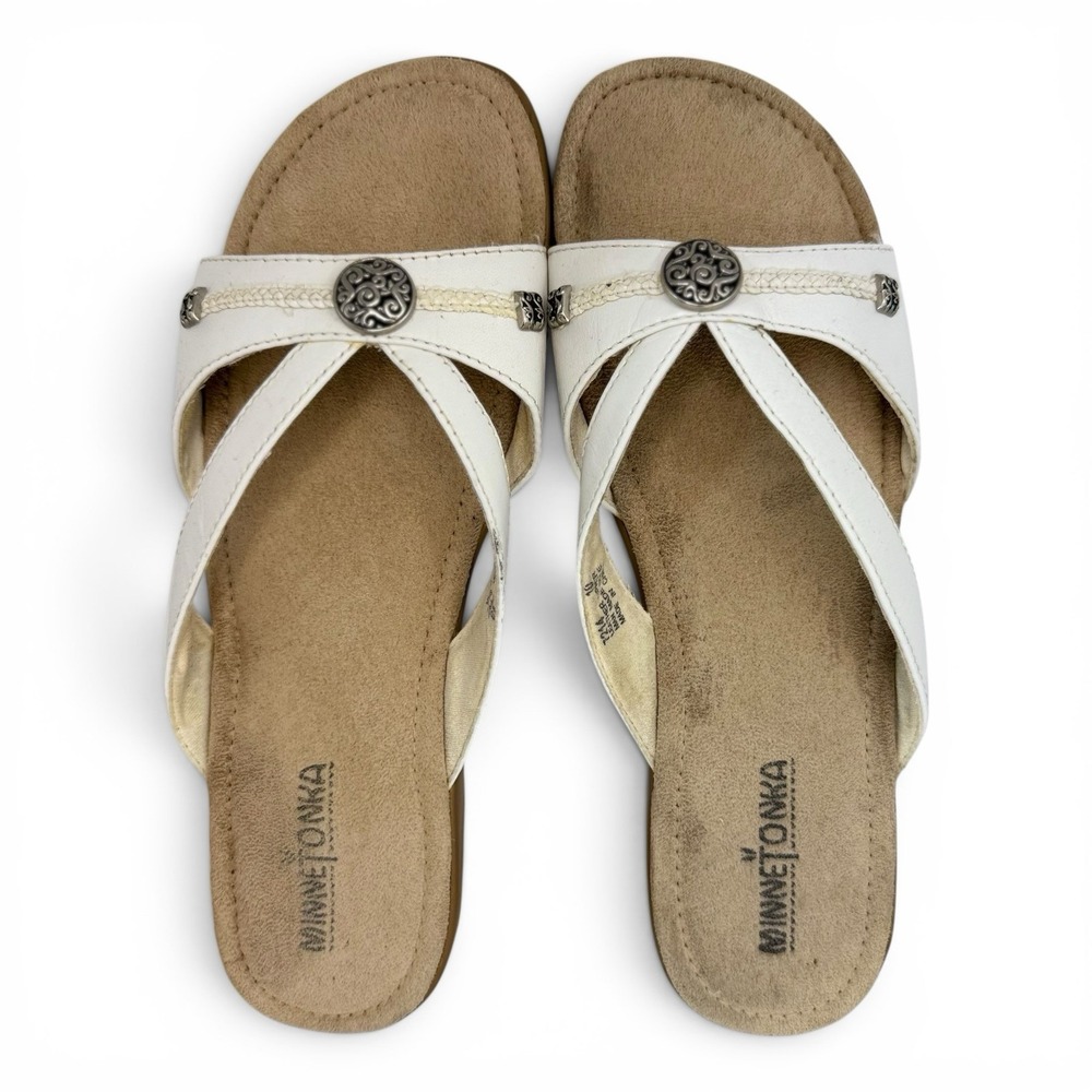 Minnetonka Womens 10 White Leather Slide Sandals Braided Low Wedge Comfort Mules